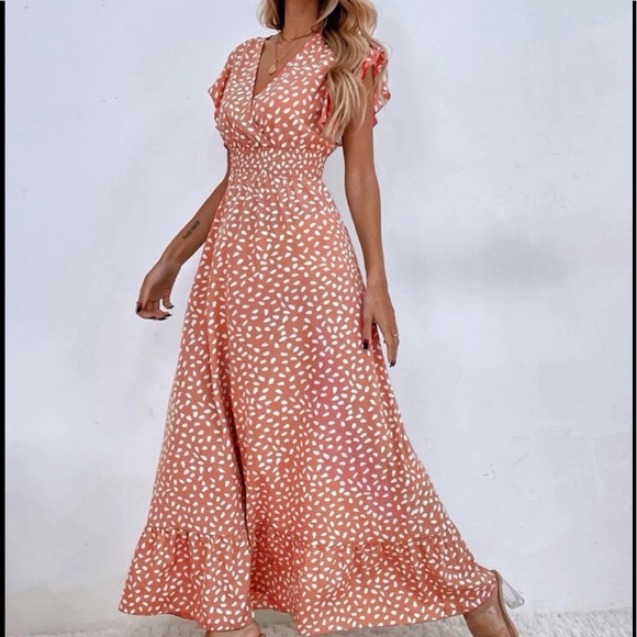 Dots ruffle trim shirred waist maxi dress - Picture 2 of 16